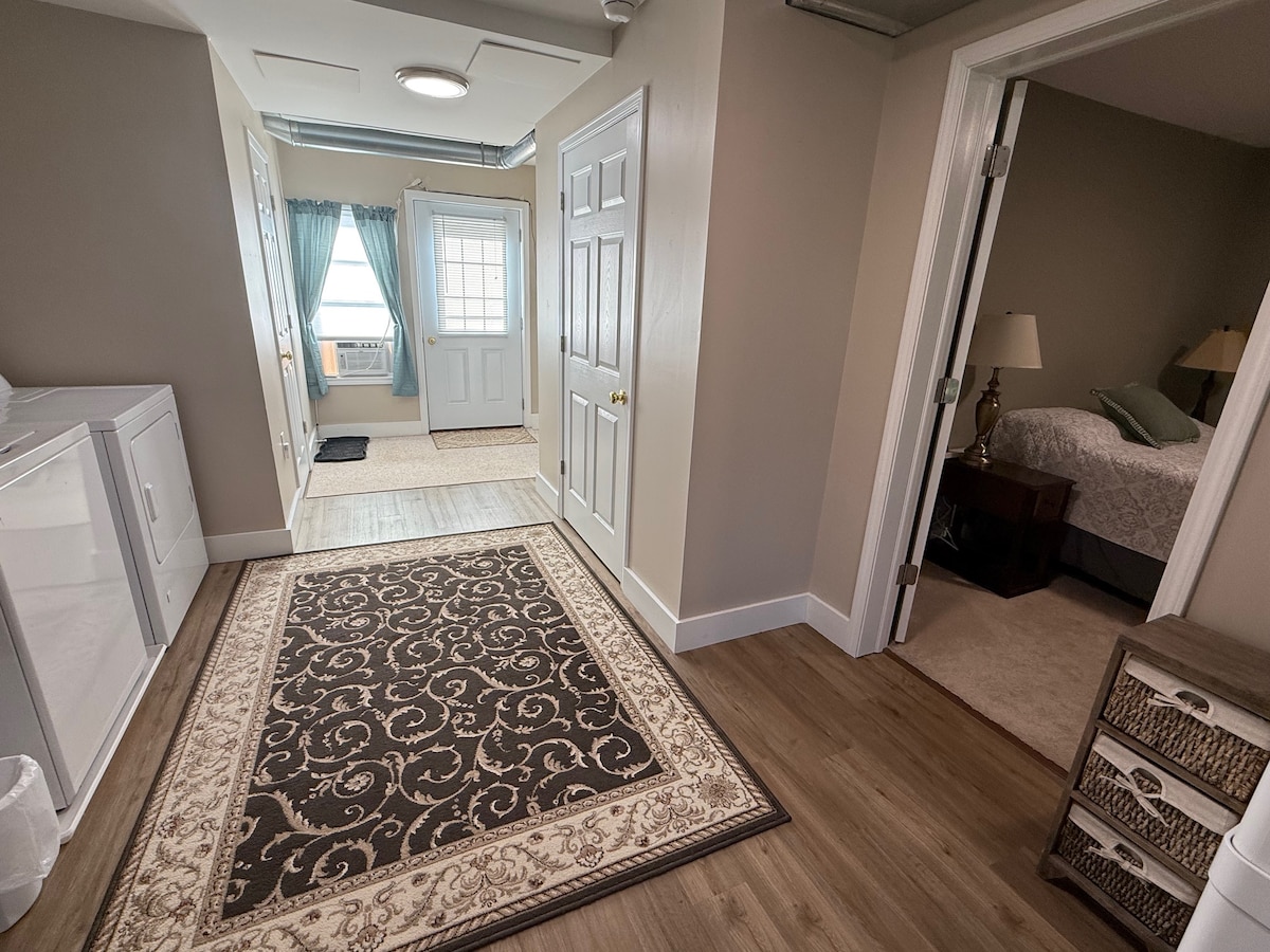 Comfort & Convenience - complete 2 bedroom house rental